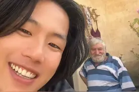 大马士革的玫瑰，终有一天会再次绽放图片