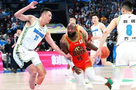 多米尼克·琼斯回归吉林东北虎男篮图片