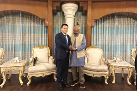 印媒：尤努斯请求中方将光伏板工厂搬迁到孟加拉国图片