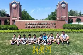 “小摩托”伤情牵动人心，泰山队旧将重回鲁能足校图片