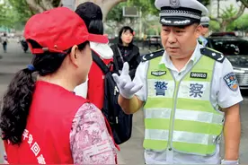 访谈｜实施分级分类管理 守护农村道路安全——访山西省临汾市公安局党委委员、交警支队支队长曹国刚图片