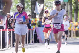 3000名选手在北京参加“Run Girls女子跑”活动图片