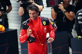 F1新加坡站 | 法拉利夺赛季首冠 维斯塔潘连胜纪录被终结图片
