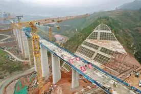 西十高铁漫川关福银高速立交特大桥完成合龙关键节点图片