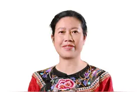 全国人大代表胡美娥建议：完善随迁子女就读政策 建立留守儿童关爱体系图片