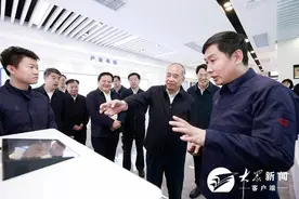 林武在烟台调研时强调 抓实项目建设培育优势产业 坚定不移走绿色低碳高质量发展之路图片