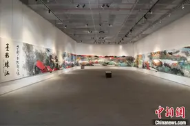 百名画家创作百米长卷 “羊城礼赞”主题美术展开幕图片