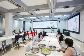 【网络中国节·清明】一口糯叽叽让你“艾”上春天！区文化馆组织开展青团DIY活动图片