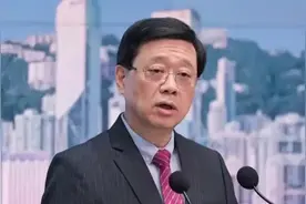 焦点对话：李嘉诚“卖港口” 美财团为何“接盘”？视频封面