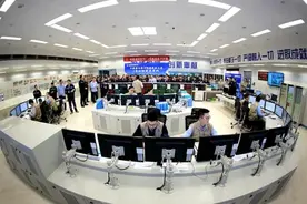 我国自主三代核电“华龙一号”批量化建设首台机组并网发电图片