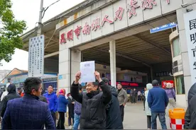 昆明南坝人才市场节后回暖：供需两端活跃，元宵节后或迎高峰图片