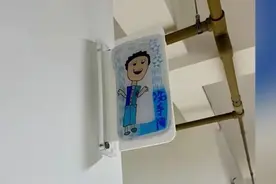 小学厕所换上学生设计标识，为这种呵护点个赞|新京报快评图片