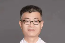 著名消化专家白杨教授及其团队专家赖春晓，本周六来日照！图片