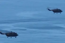 直升机群海上低空飞行压迫感十足视频封面