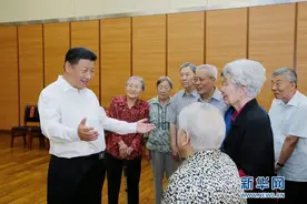 习近平：老师的恩情我是永远不会忘记的图片