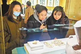 了不起的甲骨文图片