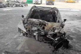 血色数据与沉默的车门：小米SU7事故背后的生死叩问图片