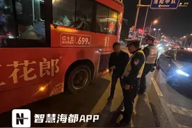 护送受伤群众就医、帮走散小女孩找妈妈……这个元旦，泉州交警很忙图片