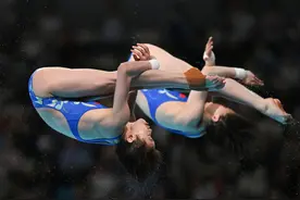 跳水世界杯总决赛：全红婵/陈芋汐女子双人10米台夺冠图片