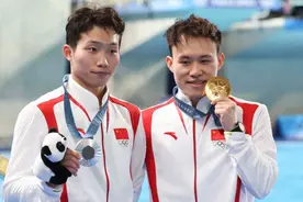 3米板上新起跳 谢思埸归来再夺金图片