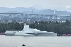 “虎鲸号”“白帝”“寒光”……看不完，根本看不完图片