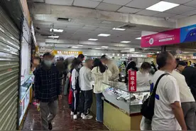 百亿补贴下的灰产漩涡：华强北后封机、翻新机流入电商平台图片