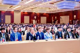 全球青年模拟联合国大会在京开幕，吸引千名青少年参加图片