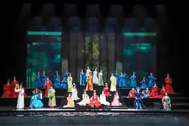 蓝媒热评丨《我的大观园》爆火 传统戏曲的“破圈密码”是青春！图片
