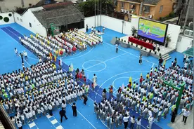 把体育课搬到历史街区上进行，温州一所小学这样破解运动场地不足图片