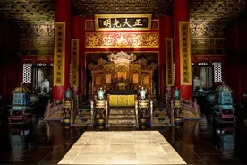 冬至日故宫正大光明匾又亮了！原理揭晓→图片