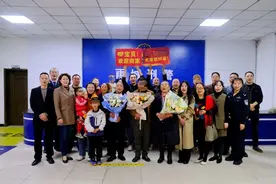 男孩5岁生日前被拐，五代民警32年接力找到他 团圆宴上妈妈买来包子：儿子失踪前早饭吃的是它图片