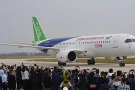 “低估中国商飞，极其危险”图片