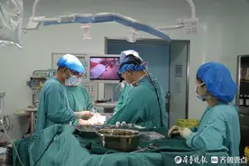 全省首例！男子全口牙松动，青大附院口腔外科3D打印“满口牙”图片