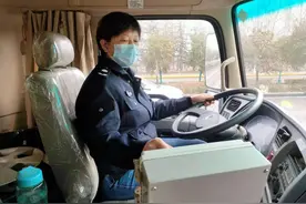 齐鲁建造“她力量”⑤丨刘双：巾帼勇担当，撑起城市清洁“半边天”图片