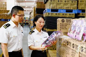 “厂外设仓”助力“东莞潮玩”走向海外图片