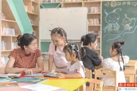 机关事业单位养老金替代率应调整到与企业职工相同图片