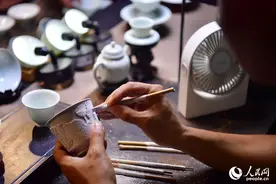 万千气象看江西丨景德镇：瓷器夜市人气旺图片