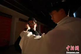 斯里兰卡留学生探寻八极拳奥秘：让更多人了解中国武术魅力图片