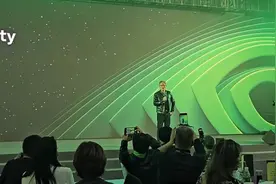 黄仁勋深圳年会发红包：1万起步，最高4万发5个，感谢员工努力，“下次来是十万”图片