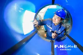 铁水钢花里的“年味儿”——宝钢德盛工程师乔红林假日坚守岗位的故事图片