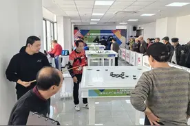 “弄堂游戏”的新玩法，这场比赛让选手笑得合不拢嘴图片