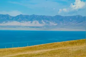 为了青海湖的这份别样美丽，青海湖景区管理局局长向委员“问计”！图片