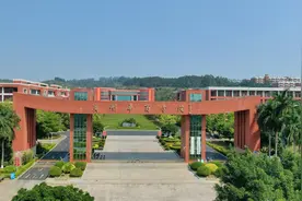 广州华商学院招生6300人，新增3个热门专业、9个产教融合创新班图片