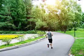 关于跑步和排便，这里有一些你应该知道的冷知识图片