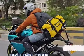 跨越800余公里骑摩托返乡的广西小伙到家了：骑行两天两夜，体会到了父辈的艰辛图片