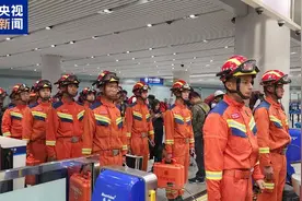 中国云南救援医疗队包机赶赴缅甸震区图片