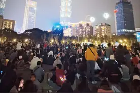 台湾：民众花样跨年，20多场晚会、烟花秀火力全开图片