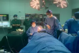 为脑深部植入电极 上海专家联手应对难治性精神疾病图片