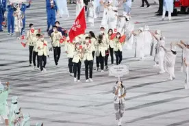 “我和晶晶都会去巴黎奥运会”，霍启刚答大湾区之声记者图片