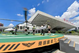 国内首个“低空+轨道”空铁联运项目在深圳北站开航图片